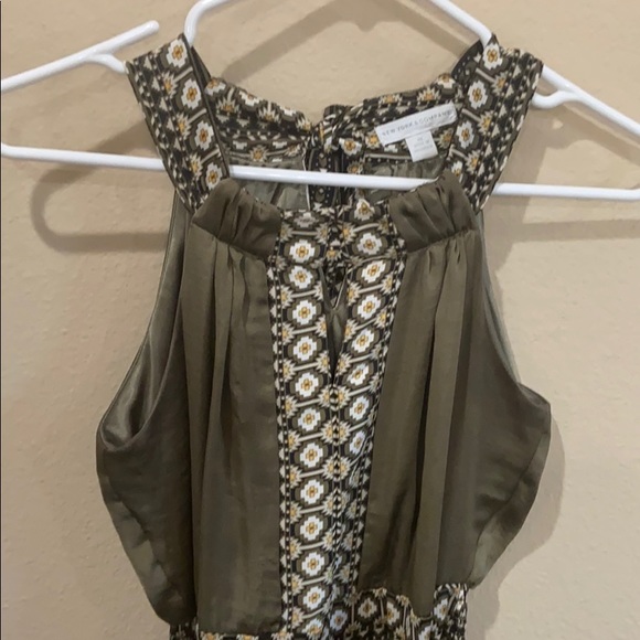 Dress - Picture 3 of 4